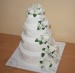 Svatební čtyřpatrový zeleno-bílý